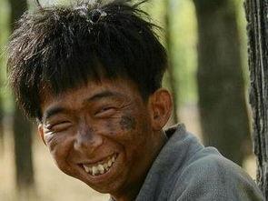 很丑的男明星,那些颜值与实力并存，却因外貌被忽视的男明星