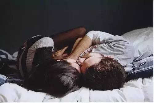 老公竟然带女人回家做爱,老公带女人回家，真相令人震惊