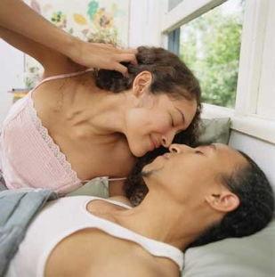 和老公做爱想别的男人